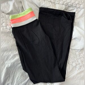 Lululemon reversible yoga pants size 6